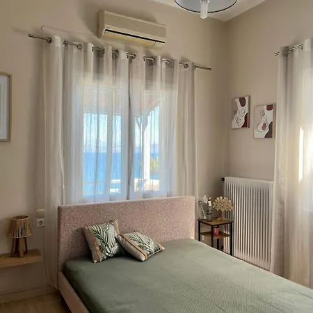 Evita Studios Apartment